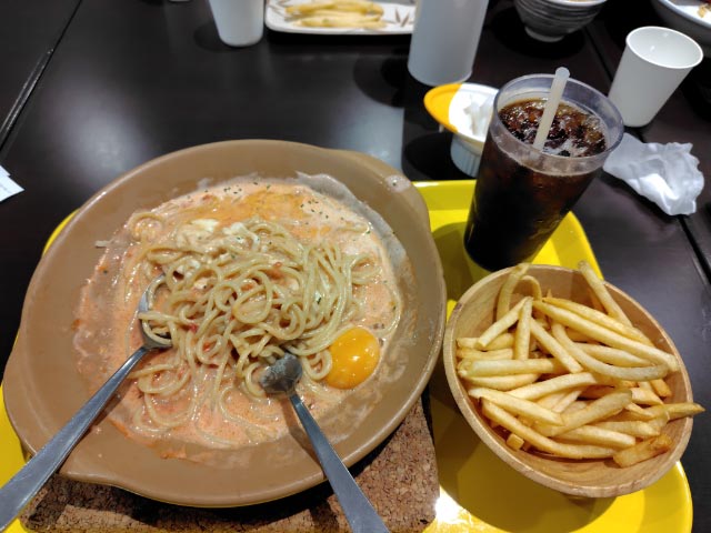 フードコート・パルメナーラ